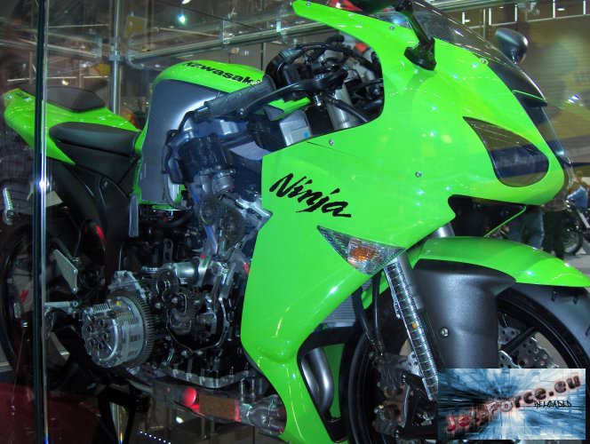 intermot052.jpg