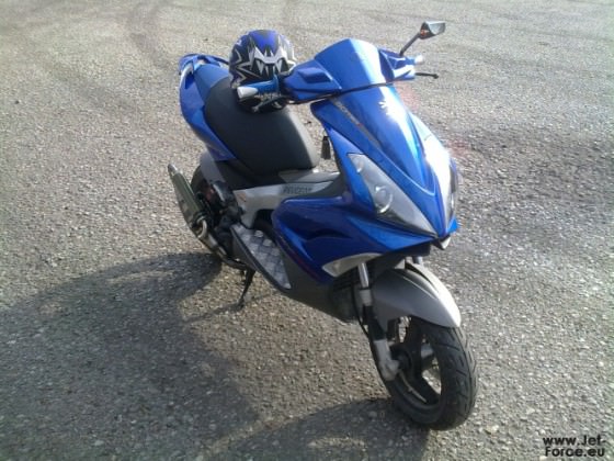 20032010041.jpg