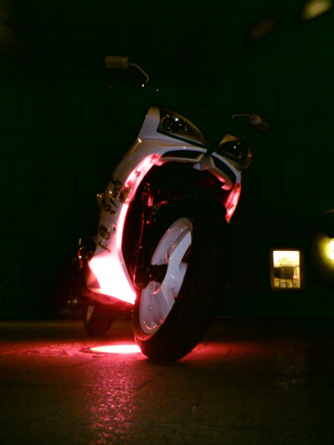 Volker`s Roller bei Nacht