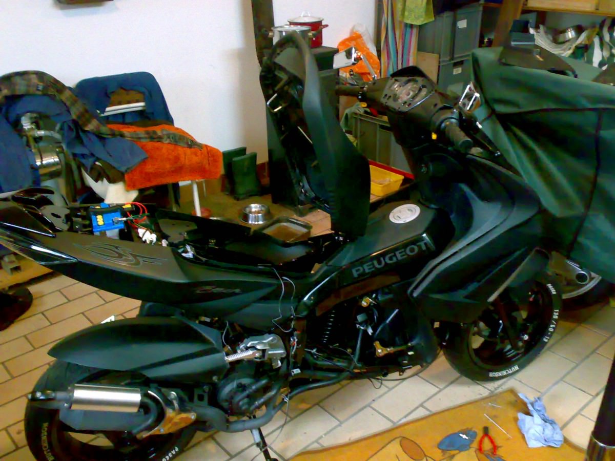 Heute 25 Drossel einbauen ): und leds kabel verlegen