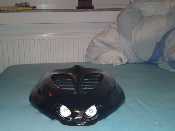 Front. Ein mit viel liebe und Muehe gespachtelter Boeser Blick. ;)