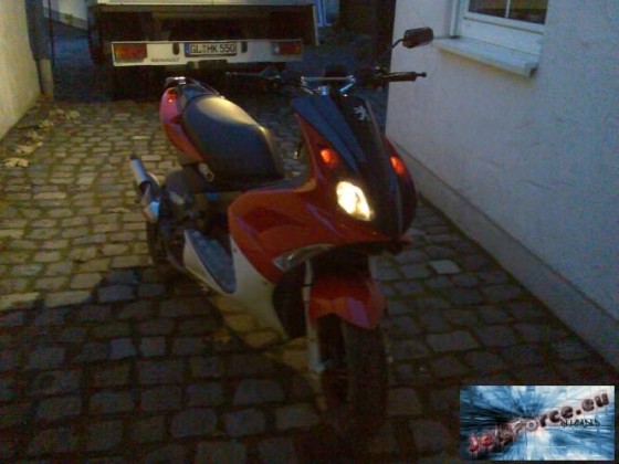 Rotes Standlicht mit Tacho Hülsen ;D! der Hammer