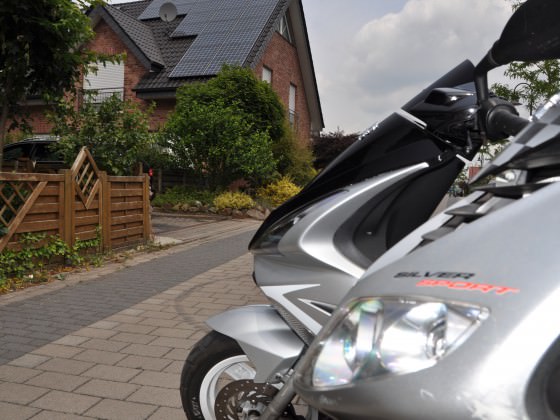 Mein Scoot mit Freunden