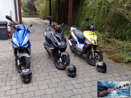 ganz links meiner und der rox und der honda von kollegen