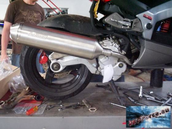 LeoVince 4Road Exaust Installing