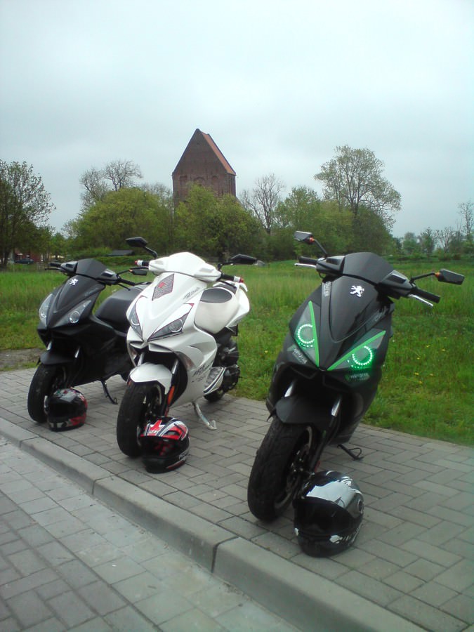 Die Scooter+Helme