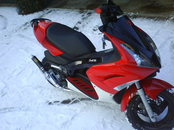mit laser im schnee gespielt ^^