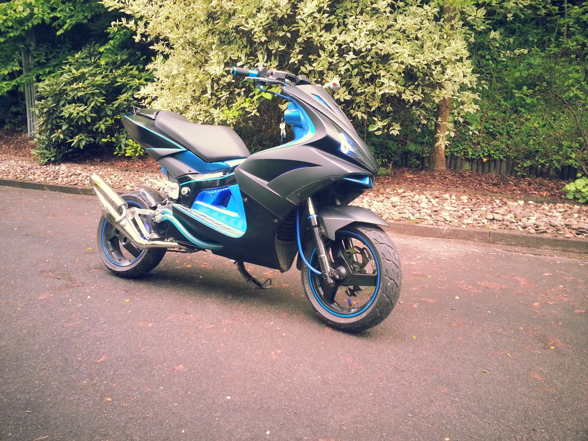 Facebook : Blue Jet Force