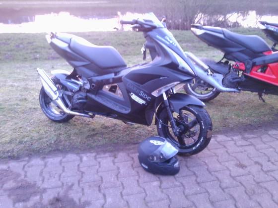 mit kumpels unterwegs gewesen :D