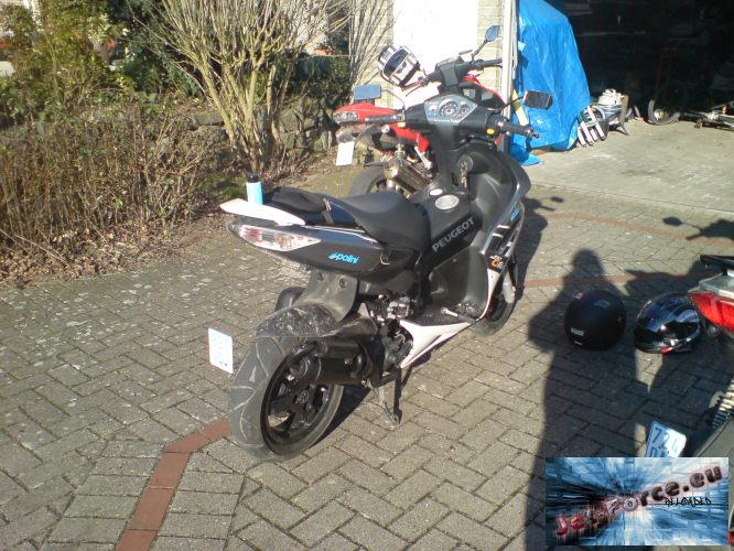 Auspuff komplett SchwarzZ LackeD ;)