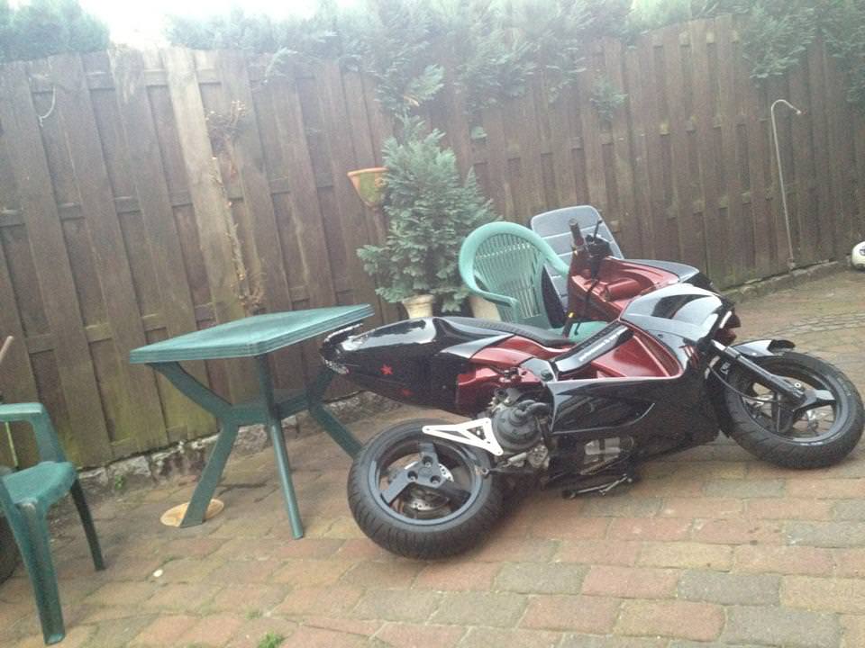 Mein Red - Jet