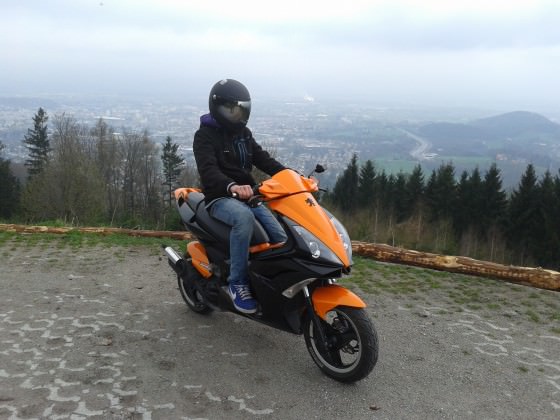 orangeblack jetts