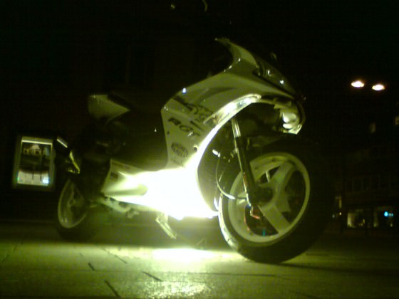 Volker`s Roller bei Nacht