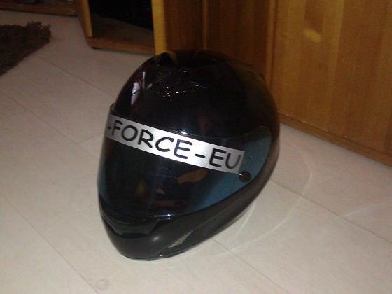 heute bei meinem onkel das visier ein bisschen foliert und werbung für jet force eu