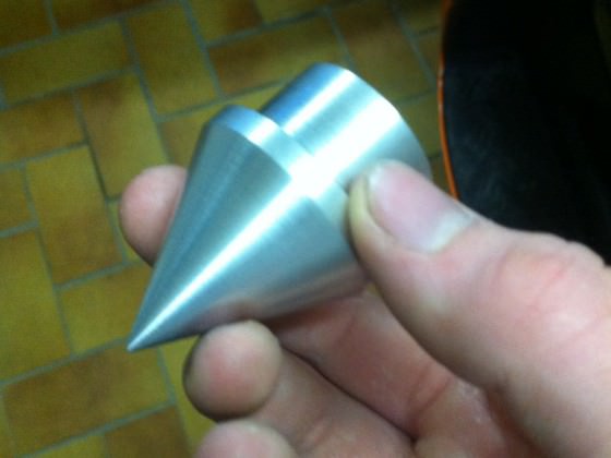 Rahmenkegel aus 7075 Aluminium gedreht