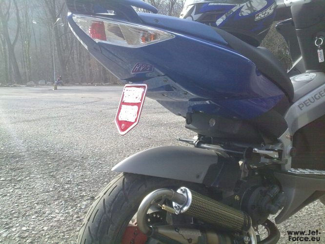 20032010040.jpg