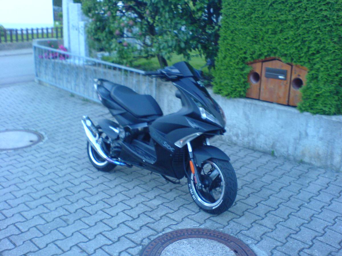 mein jet force und der speedfight 2 von meinem kumpel ;)