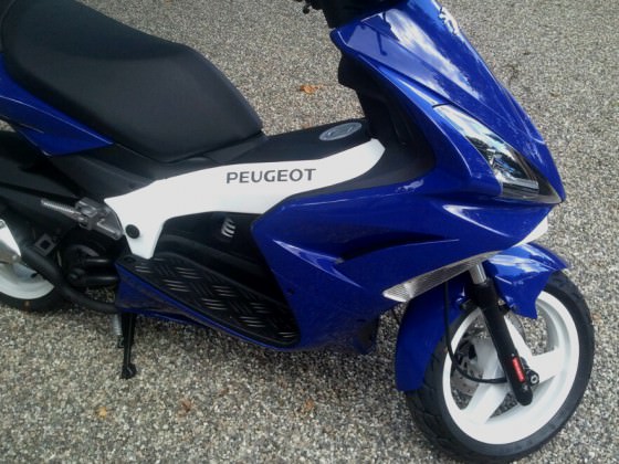 Sieht man jetzt dass es blau ist :D ?
