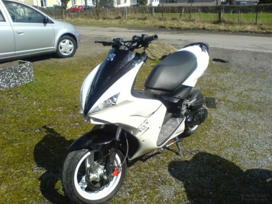 =) downi drauf und sozius neu überzogen =)
