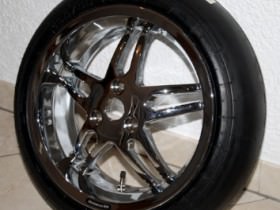 Verchromte Stage6 Felge inklusive Stage6 Slick & 13 Zoll Continental Schlauch.