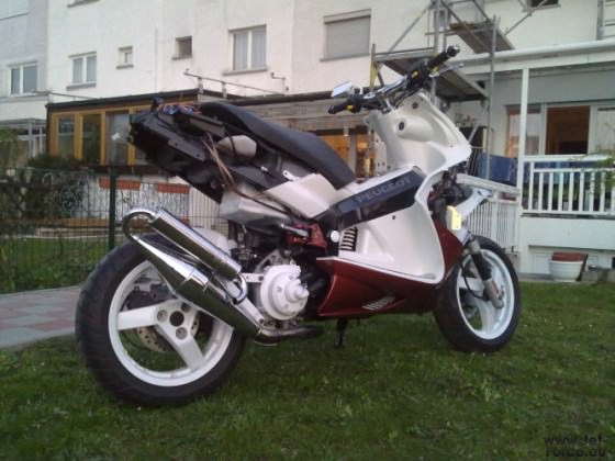 so ma der aktuelle stand vom roller und mienr front =D
