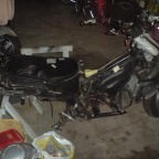 Gilera Runner -> habe ich komplett in Einzelteilen bekommen und wieder zusammengebaut