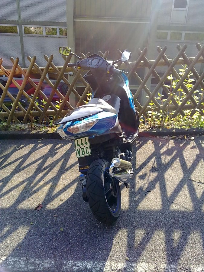Kleines Update :D:D Vor der Schule mit Kumpels gechillt