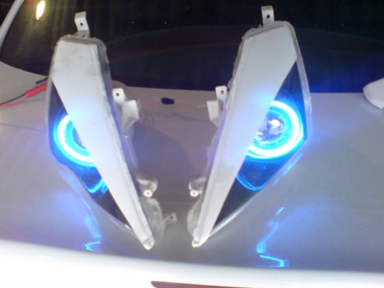 ! ! ! SCHEINWERFER MIT BLAUEN ANGEL EYES VERKAUF LETZTER TAG ! ! !