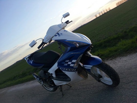 Jet Force Blau-Weiß