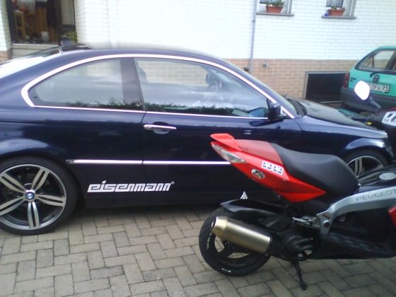 da ist der große eisenmann und sein kleiner bro *_*