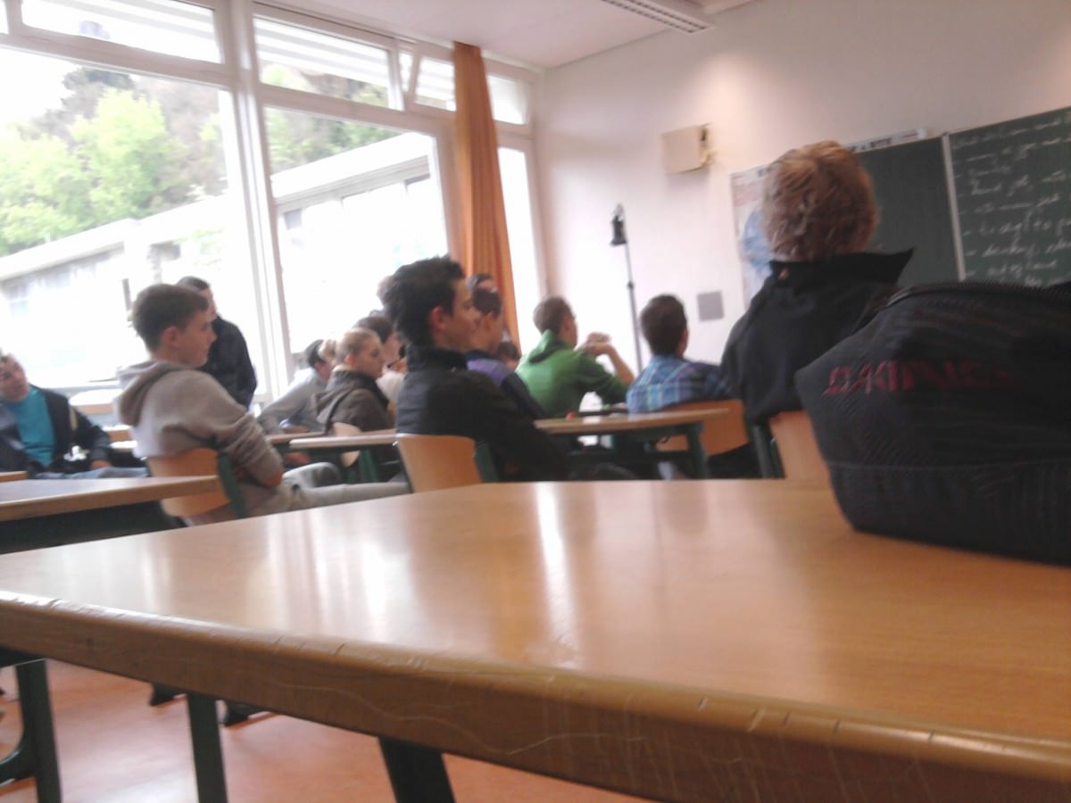 polizist bei uns an schule