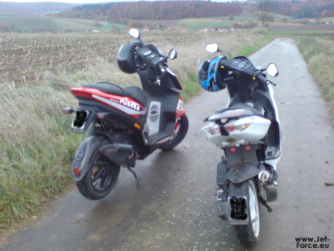 Mein Scooter und der vom Kollegen