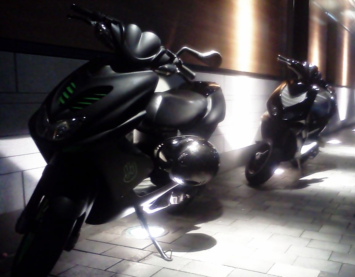 mein speedy und vom kollegen der erox *-*