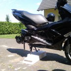 Reifenwechsel Heidenau K61 rear (140/60-13) @ BlackMamba