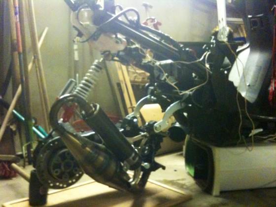 Mein mina motor im peu rahmen ;)