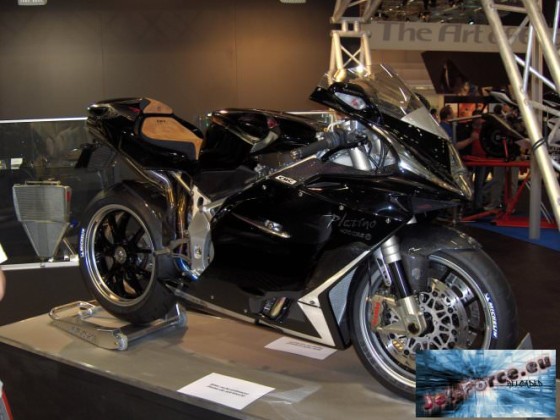intermot131.jpg