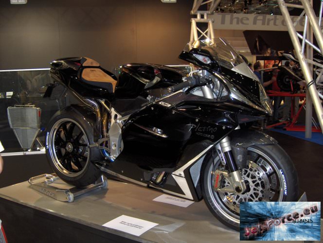 intermot131.jpg