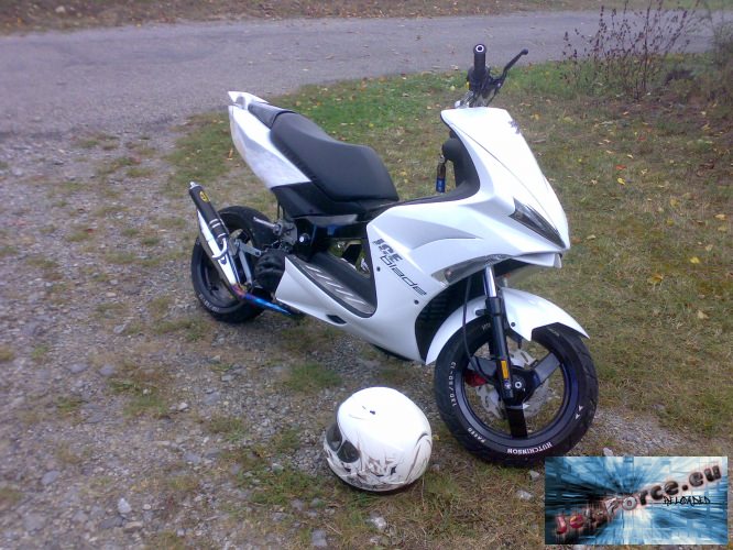 MEINE RENNMASCHIENE :P