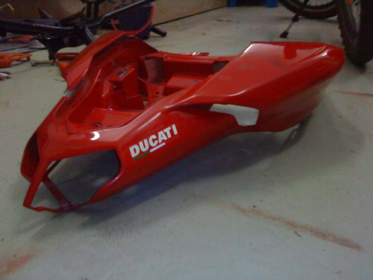 ducati 1198s heck wird bald eingespachtelt