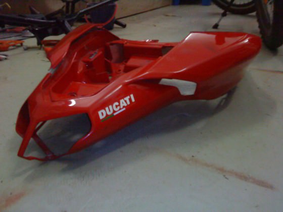 ducati 1198s heck wird bald eingespachtelt