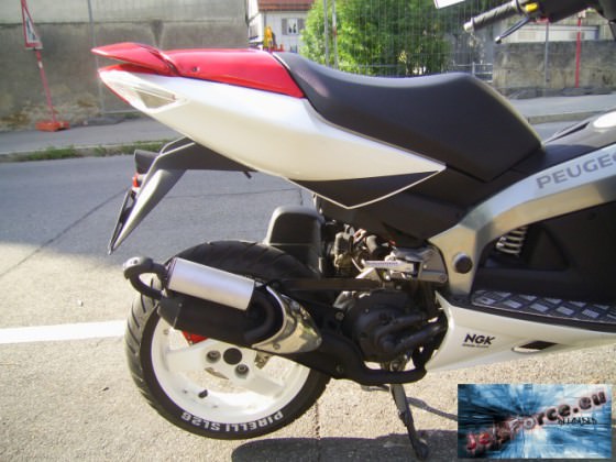 C-Tech-Aufkleber weg und neu lackierter Pott dran !