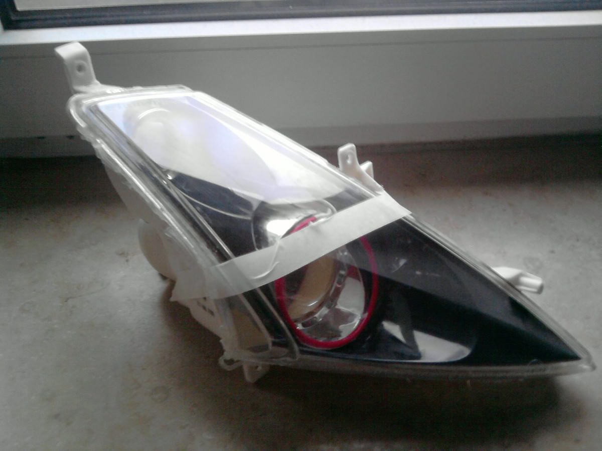 :) Erster Scheinwerfer fertig.