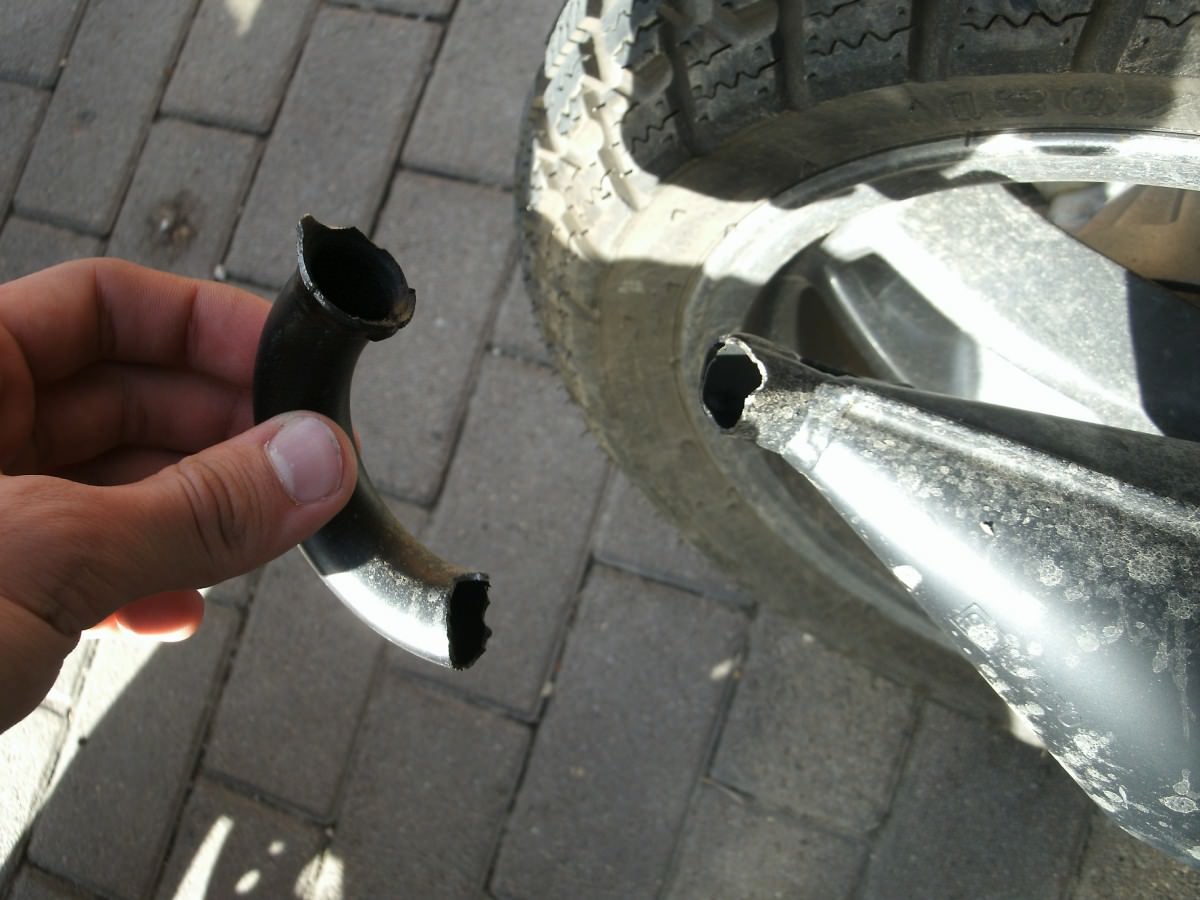 Sportauspuff gebrochen :/