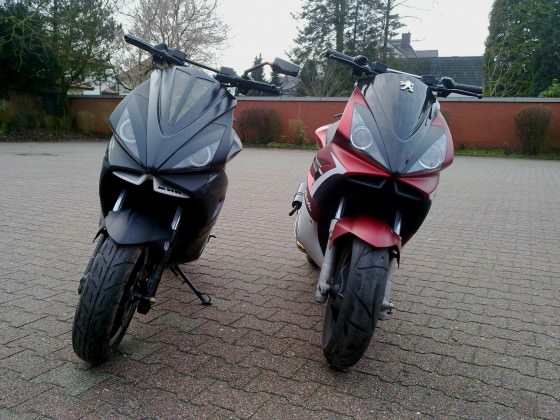 Geile Bitches (;