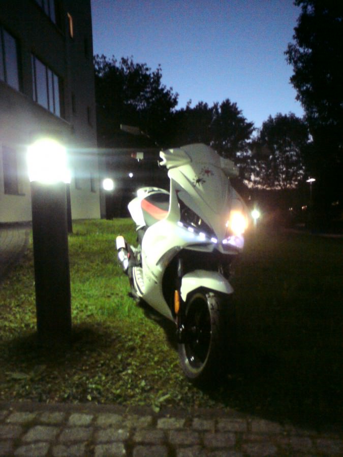 Der Scooter im Licht