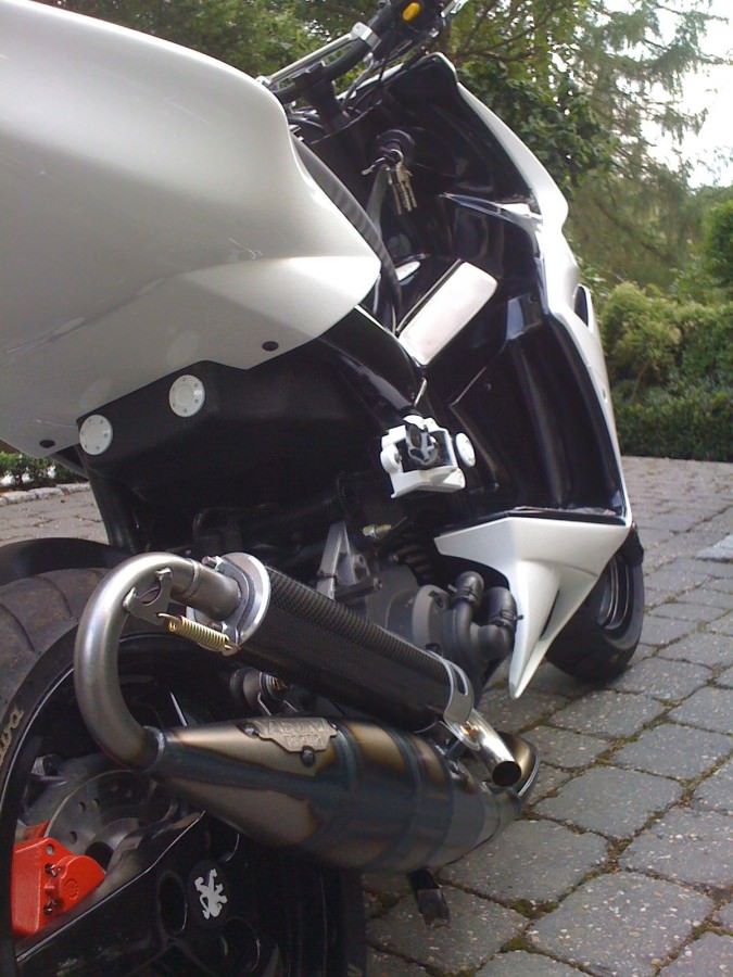 suni r, heck gespachtelt, bb gespachtelt, innenraum schwarz-metallic, alles neu lackiert...