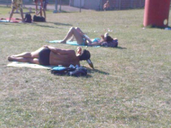 Im Freibad Heute besser als jeder kissen xD