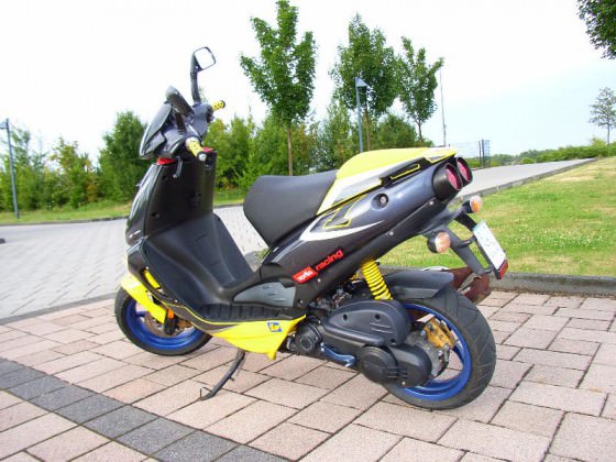 Aprilia SR 50 Ditech habe ich ja genau günstig bekommen und wieder in einen ordentlichen Zustand gebracht