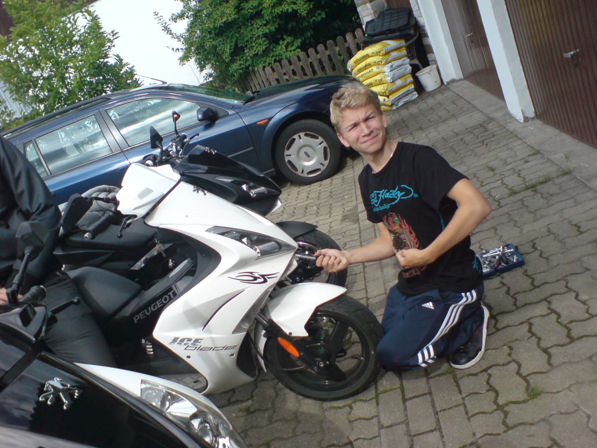 Kleines Jetty treffen bei "Red-Racer" ..  man sieht den Darksider* :D